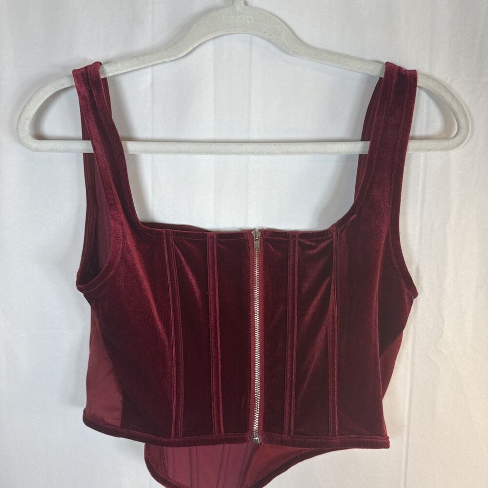Cider Burgundy Velvet Corset Crop Top Size Medium Preowned - Picture 2 of 9